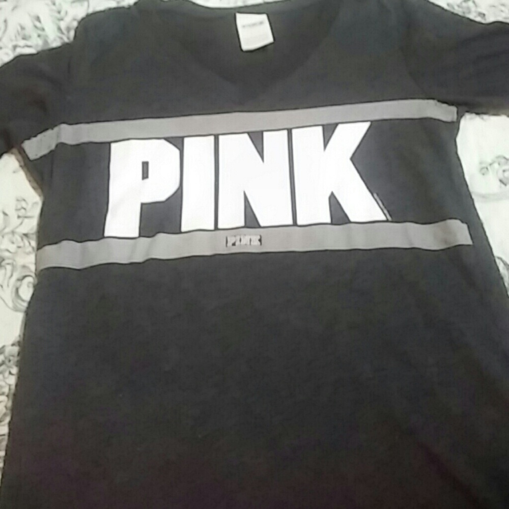 Vs pink v neck tee